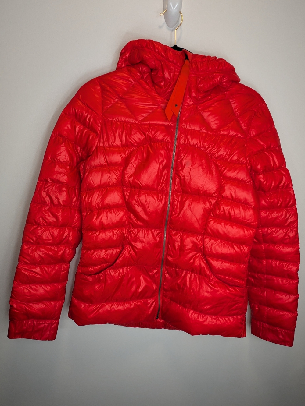 Lululemon Fluffin Awesome Day Red Down 800-Fill Coat Size 6 RARE Athleisure Chic
